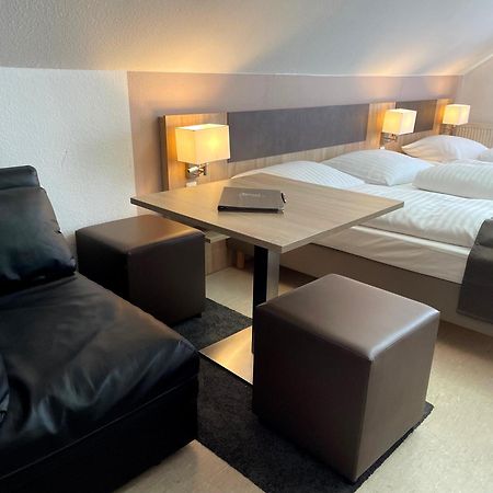 Hana Aparthotel Barsbuttel ภายนอก รูปภาพ