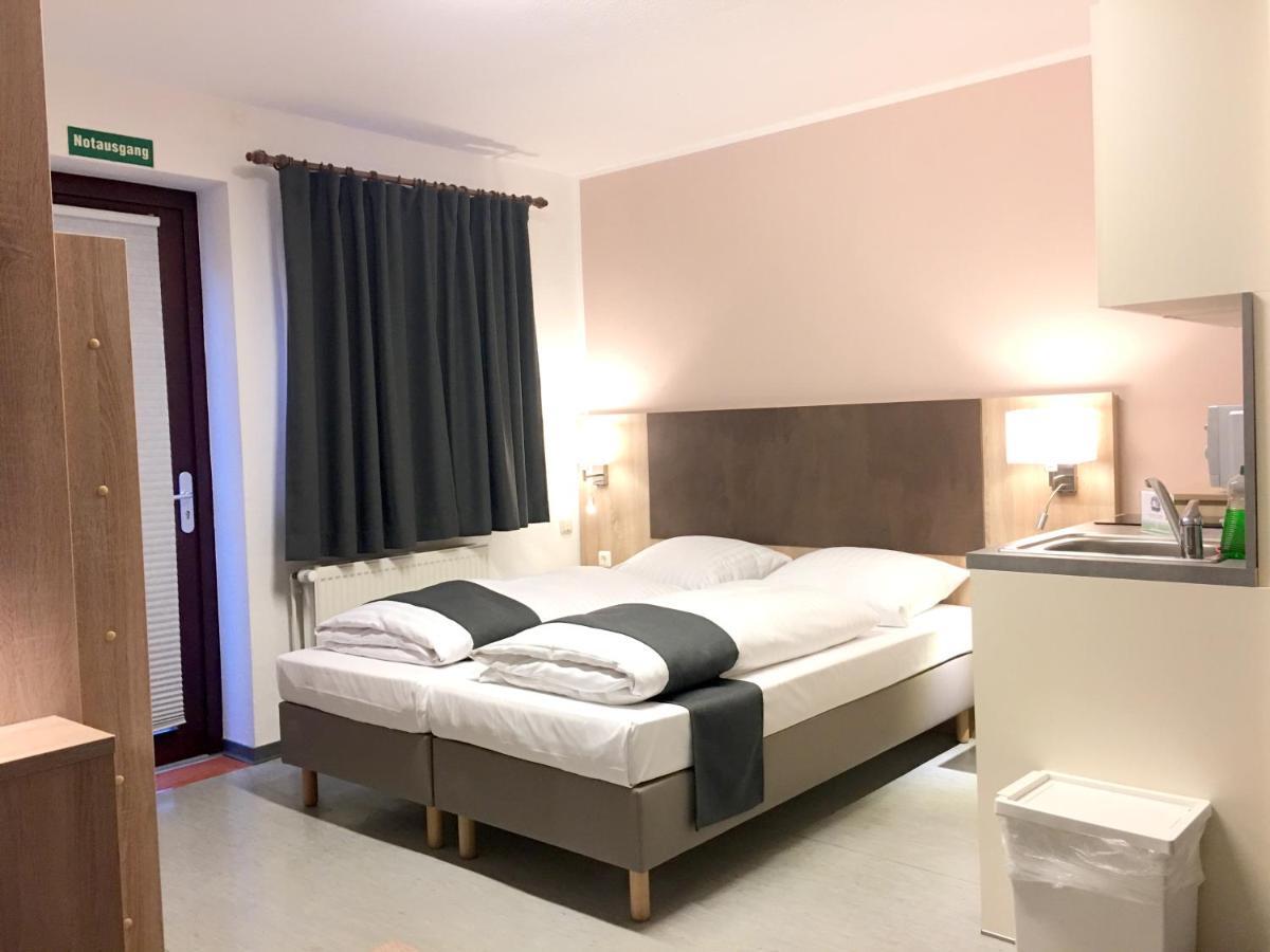 Hana Aparthotel Barsbuttel ภายนอก รูปภาพ