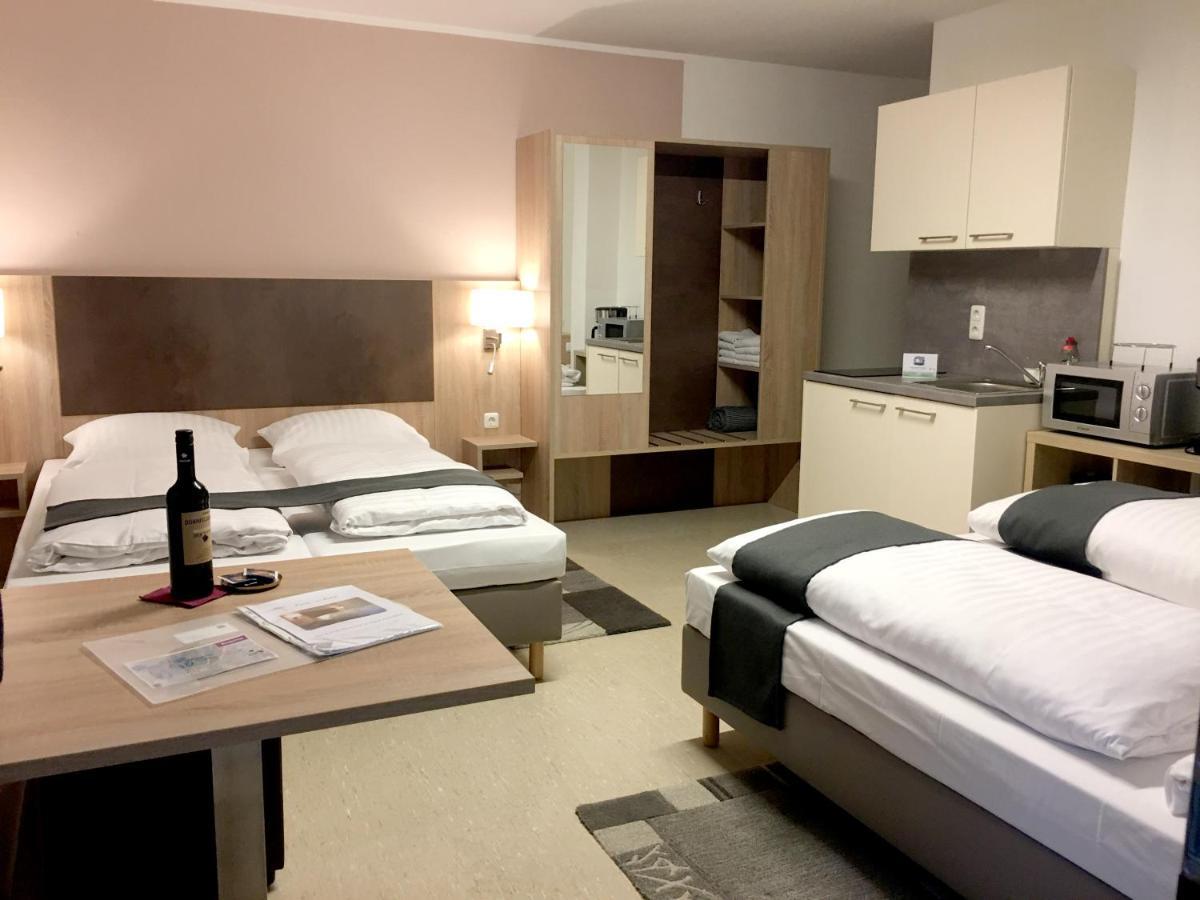 Hana Aparthotel Barsbuttel ภายนอก รูปภาพ